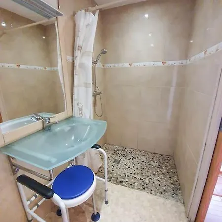 De La Verriere, 12 Personnes, 5 * Portieux
