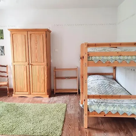 De La Verriere, 12 Personnes, 5 Holiday home *